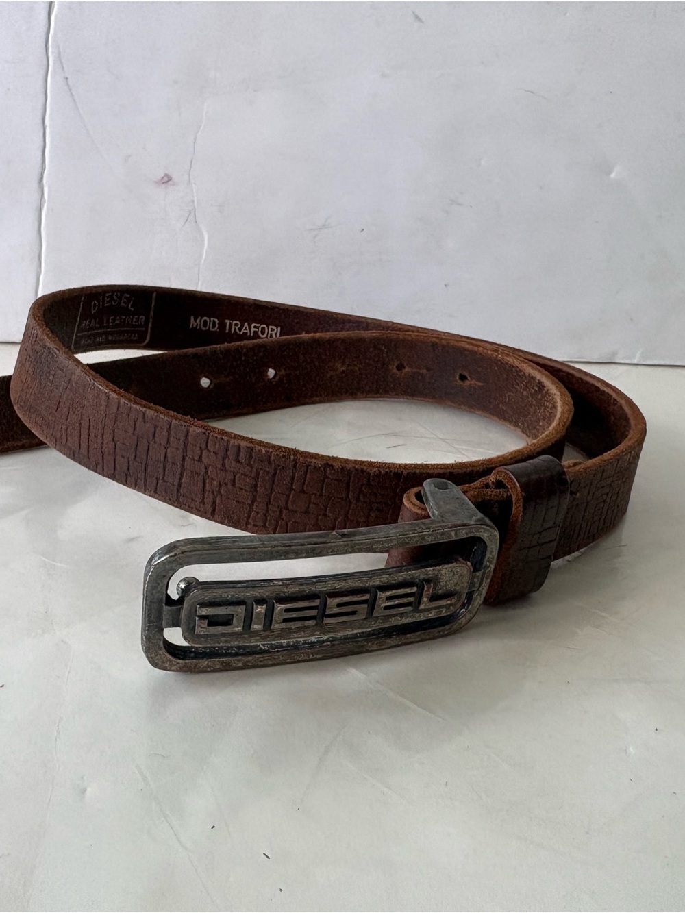 Diesel Men’s Brown Leather Belt with Branded Metal Buckle made in Italy